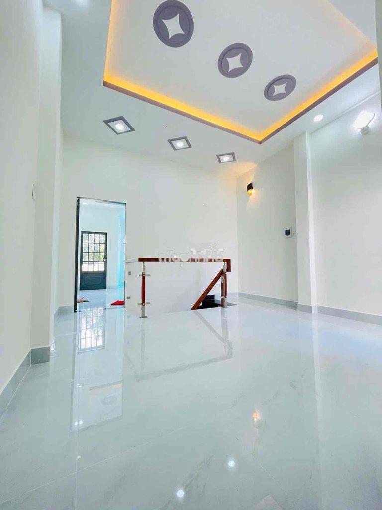 Nhà 3 tầng 40m2 sát bình thạnh và phạm văn đồng, gần rạch tương lai m - 4
