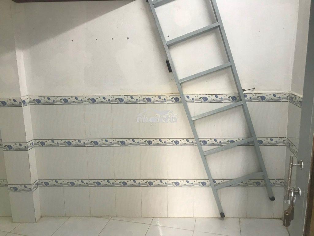 Phòng tro gác suốt riêng biệt - 3