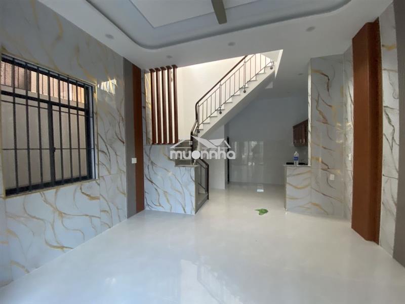 Cho thuê nhà 3 lầu , sau siệu thị lotel , tiện là văn phòng cty