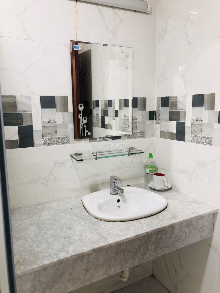 Chính chủ cho thuê phòng gần công viên hoàng văn thụ, 30m2, giá 5tr - 4