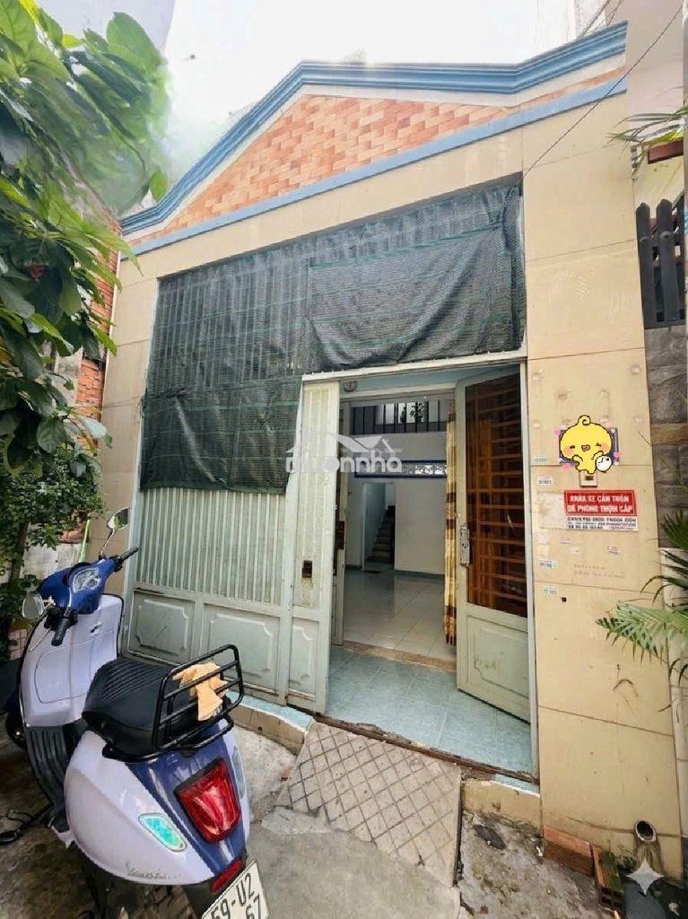 Cho thuê  nhà hẻm 38 gò dầu  gần ngã tư tân sơn nhì 4 x 13 m : 3 pn 