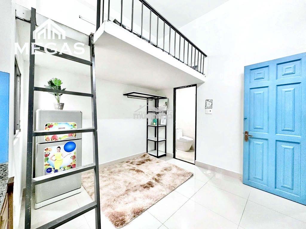 Phòng zá rẻ ngay mặt tiền gần ngã ba nguyễn sơn cho 3 bạn ở - 2
