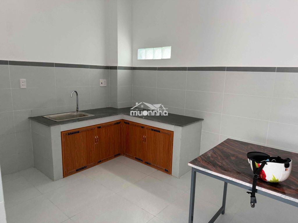Nhà lầu đúc sổ hồng riêng ấp 9 tân thạnh đông hẻm xe hơi,gần chợ 3phút - 3