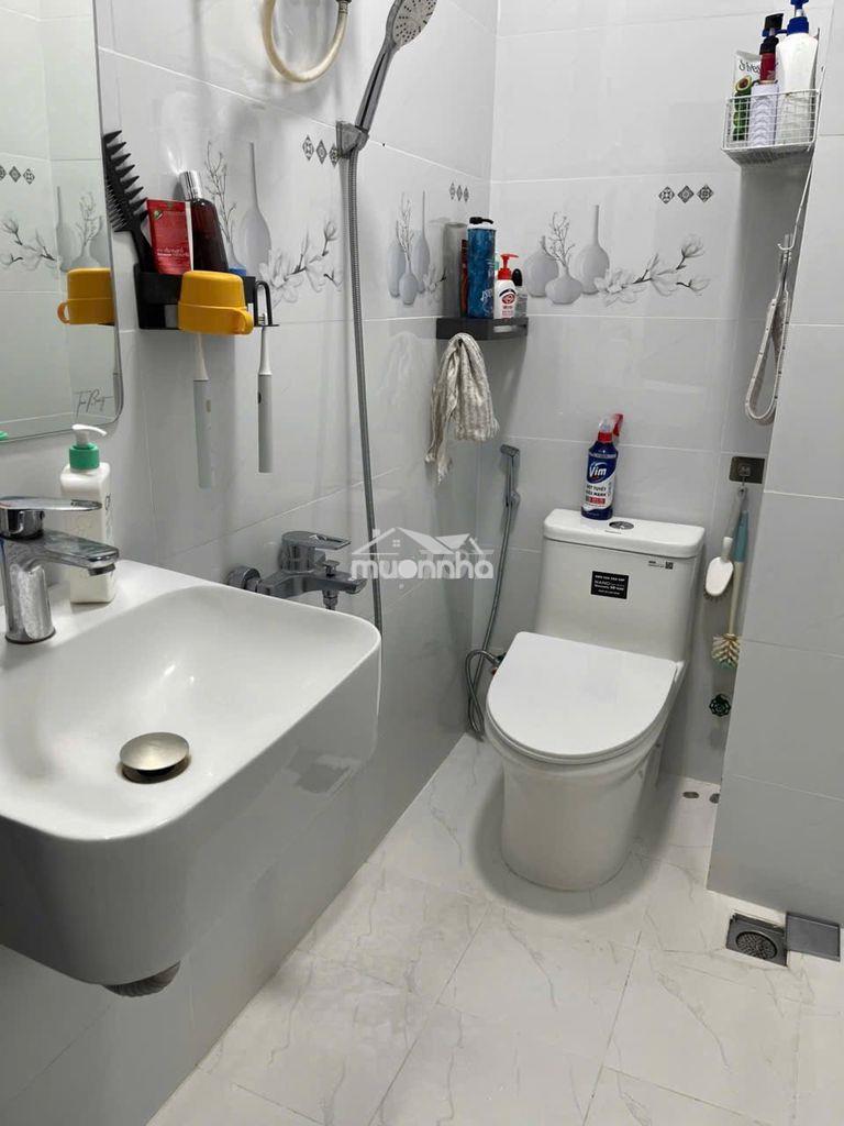 Nhà 3 tầng mới đẹp, 3m x 11m, 3pn, 2wc, full nội thất, hẻm 4m p v chí - 2