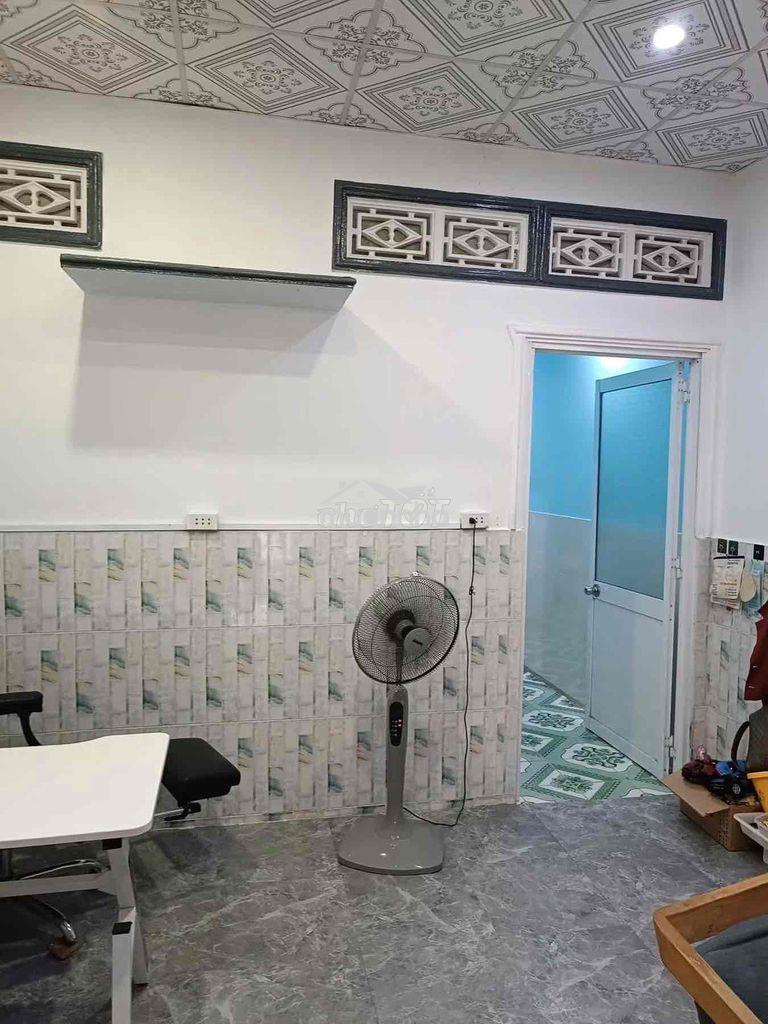 Nhà ngay chợ đình sạch sẽ cho thuê chỉ 7tr/th - 2