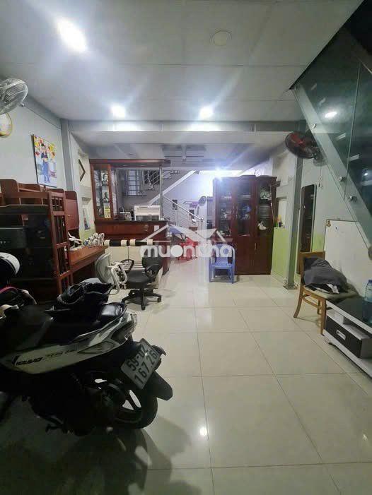 Cho thuê nhà lê thúc hoạch hẻm 5m thông : 4 x 13 m đúc 3 tấm : 4 pn - 3