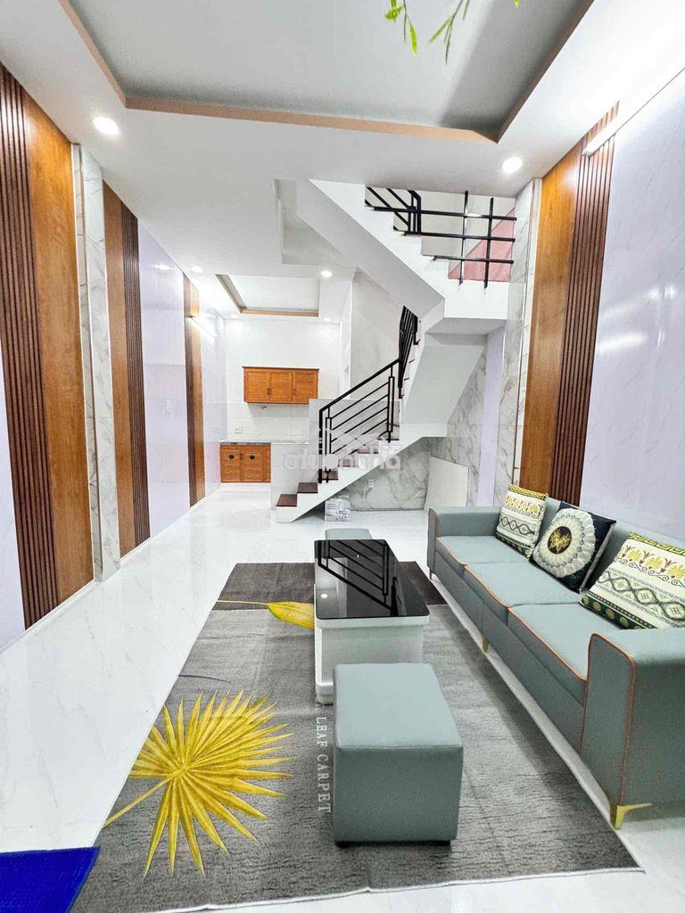 Nhà 2 lầu ngay chợ 3pn 3wc - 2