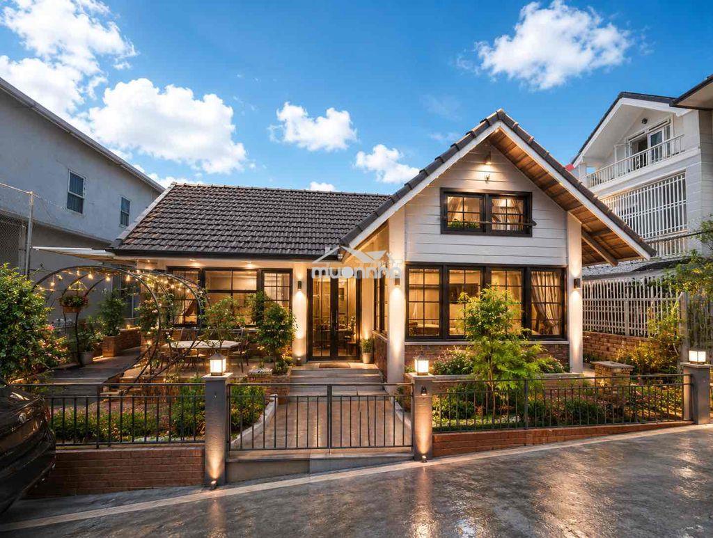 🏡 Cần bán nhà đất 2 mặt tiền trung tâm đà lạt  📍 vị trí: đường nguyễn - 2