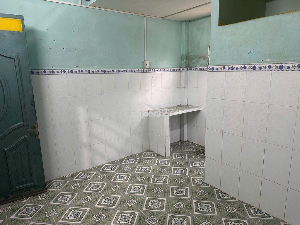 Phòng trọ cho thuê có gác lửng 20m2 - 4