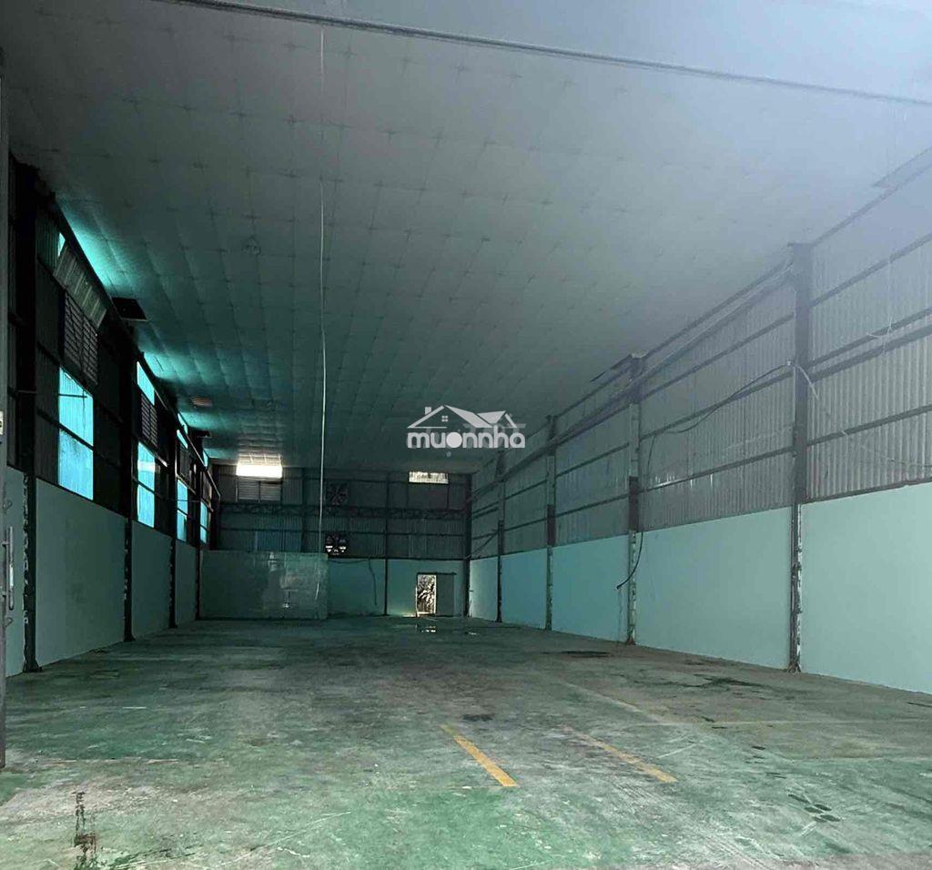 Cho thuê kho-xưởng dt:12x40=440m2 điện 3fa- đường nhựa 5m - 2
