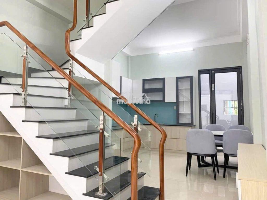 Cần cho thuê nhà hxh 601/3a cmt8 p.15 q.10 - 3