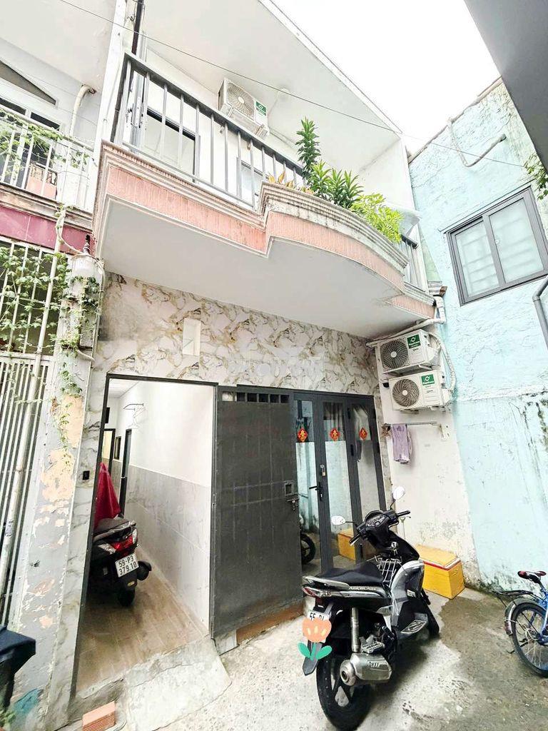 Nhà thuê lũy bán bích. quận tân phú (5pn, 4wc). dtsd 144m2