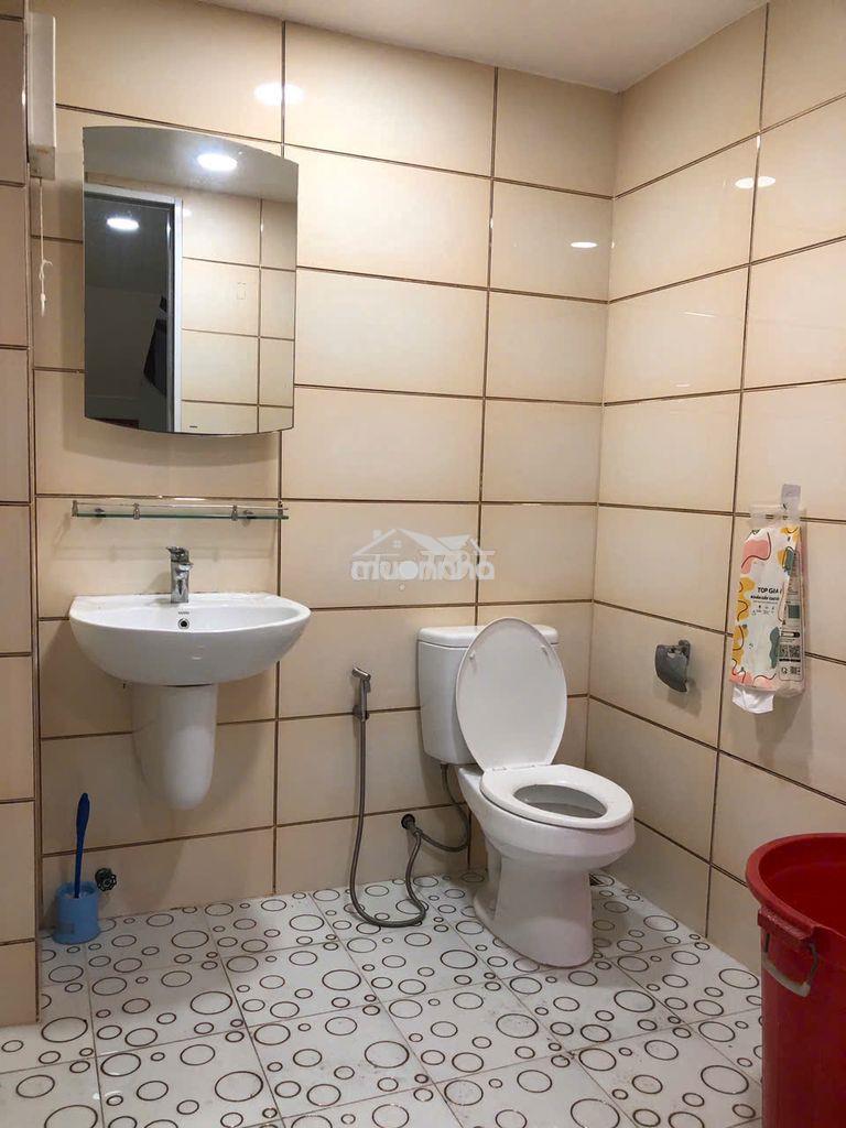 Nhà 8x20m,4l,6 máy lạnh khu tên lửa giá 45tr/tháng  - 3