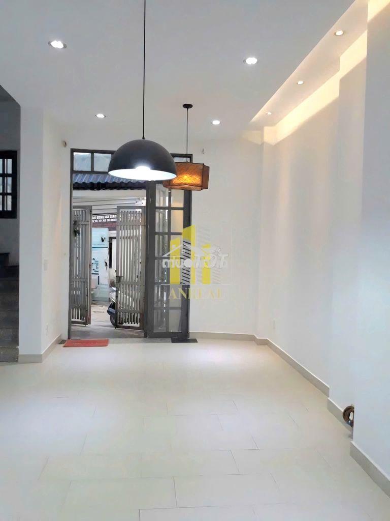 Cho thuê nhà căn góc 3 lầu giá chỉ 14 triệu/tháng - 2