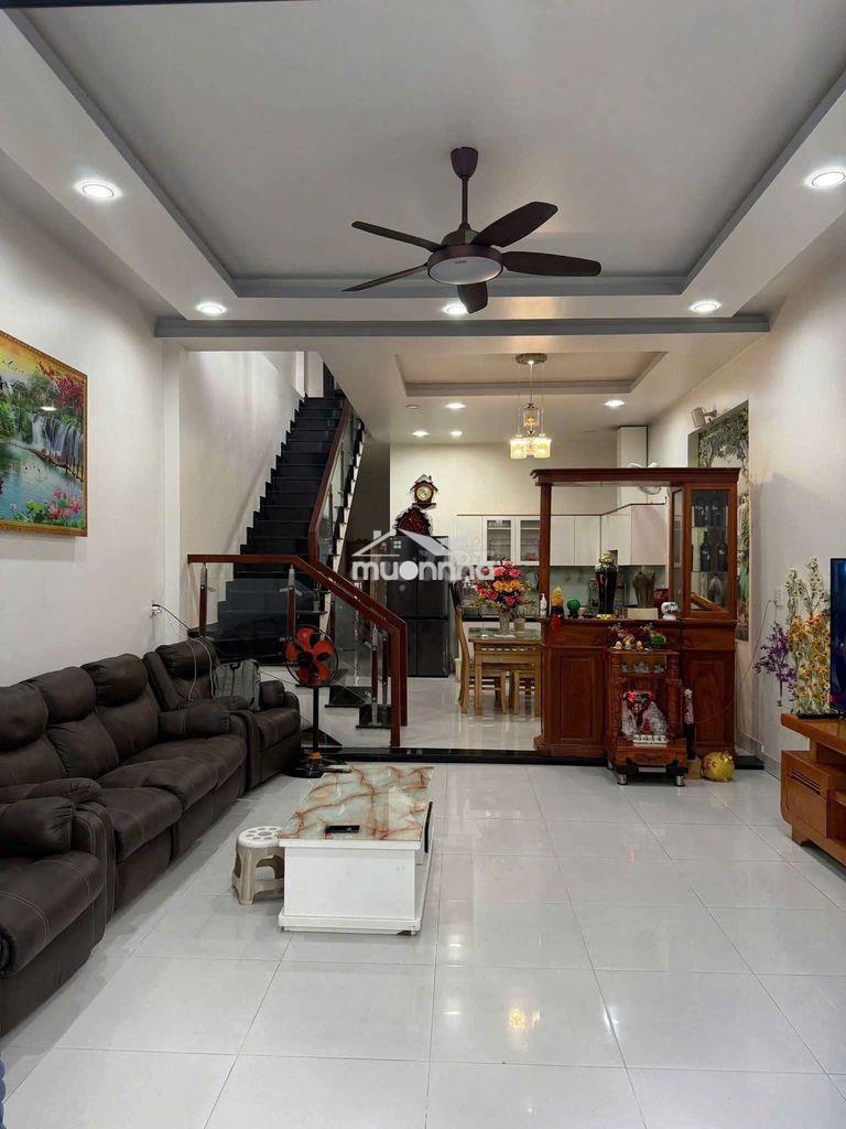 Cần bán nhanh lỗ căn nhà ở hóc môn bán 385tr cách tân phú 20p