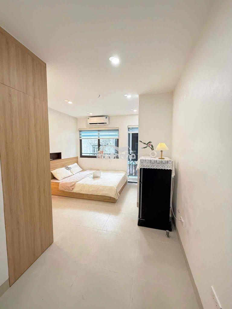 Phòng ban công sẵn nội thất thoáng xinh gần công thương aeon