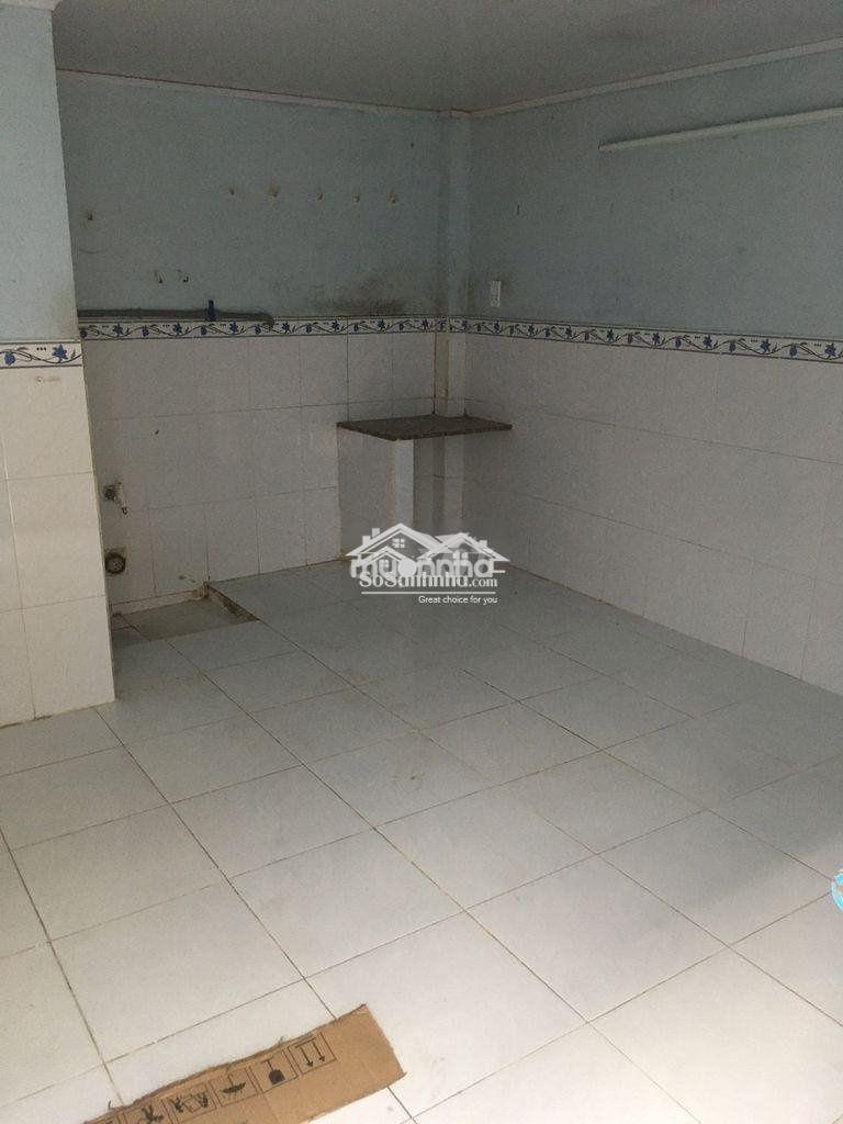 Phòng trọ giá rẻ 18m2 gần ngã ba chùa hóc môn - 3