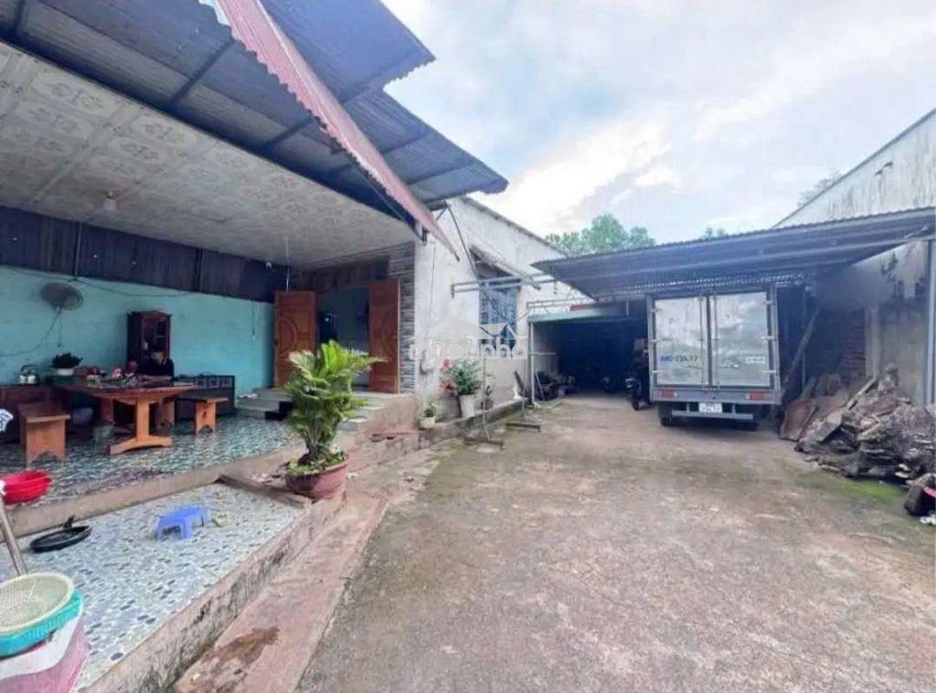 Nhà và đất 353m2 ngay khu dân cư hiện hữu - 4