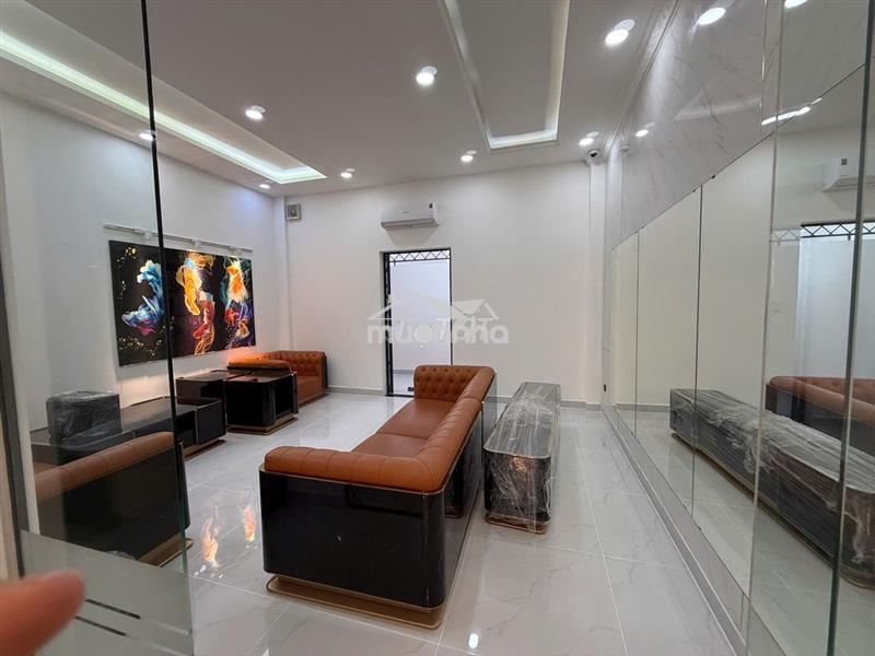 Cho thuê nguyên lầu văn phòng cityland 10tr