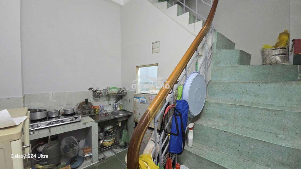 Nhà đúc 4 tầng hẻm 1/ nguyễn tri phương - 3