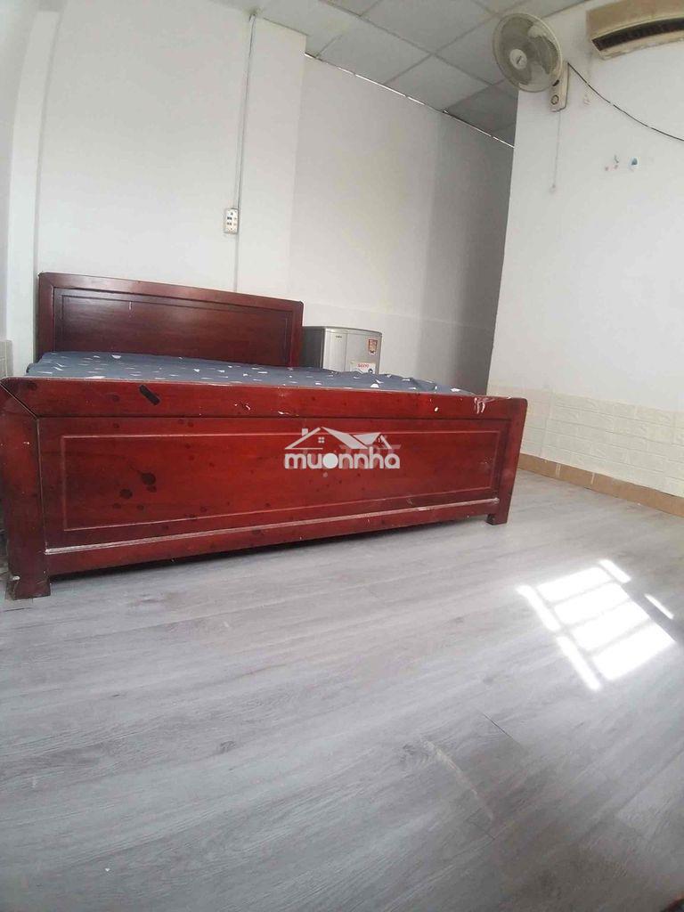 P trọ sach se thoáng mát cửa sổ trời - 3