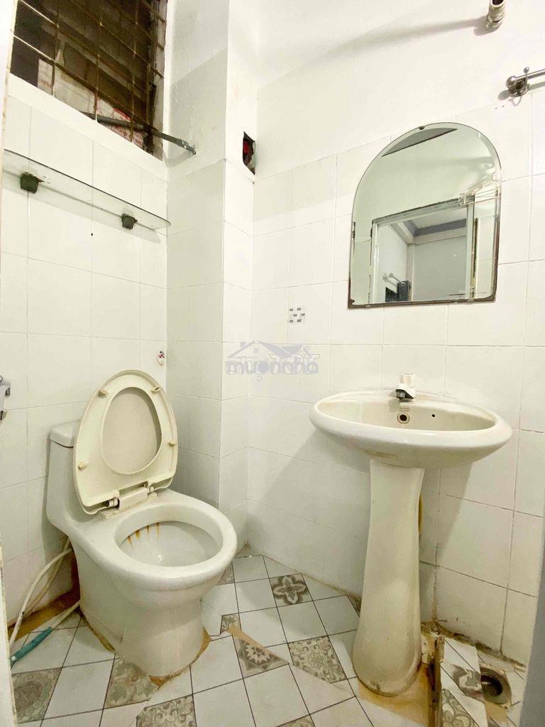 Chỉ 3tr có ngay phòng rông 30m2 cửa sổ trời ngay ngã 6 gò vấp - 4