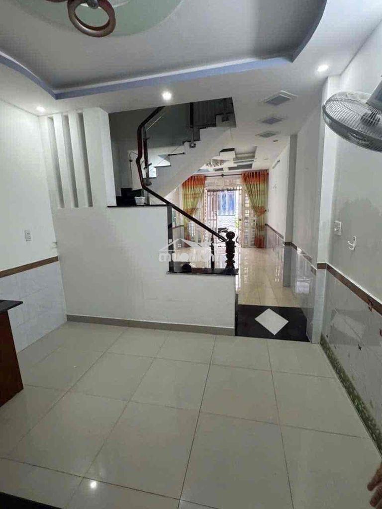 Cho thuê nguyên căn gần công viên gia định