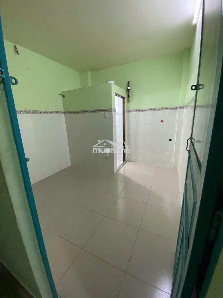 Phòng trống thoáng mát cầu chữ y, q8, 12m2, 2.8tr - 2