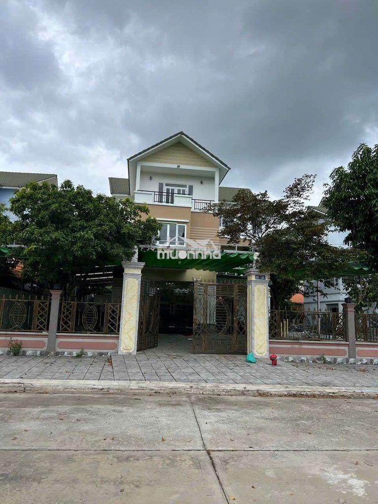 Căn biệt thự khu western land