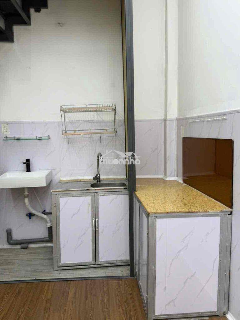 Cho thuê nhà hxh 4x6 1 trệt 1 lầu hoàng hoa thám nhà mới 1pn 1wc - 3