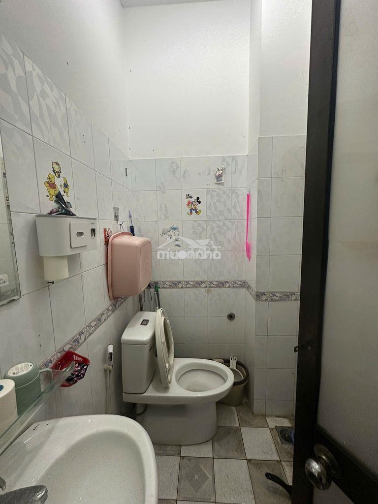 Phòng trọ trần quang diệu q.3/ ngay lê văn sỹ - giá rẻ - cửa sổ - 3
