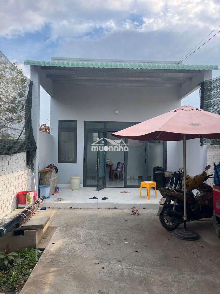 Bán nhà 246m2 có 60m2 thổ cư mặt tiền tân phưoc khánh 32 có sân to - 2