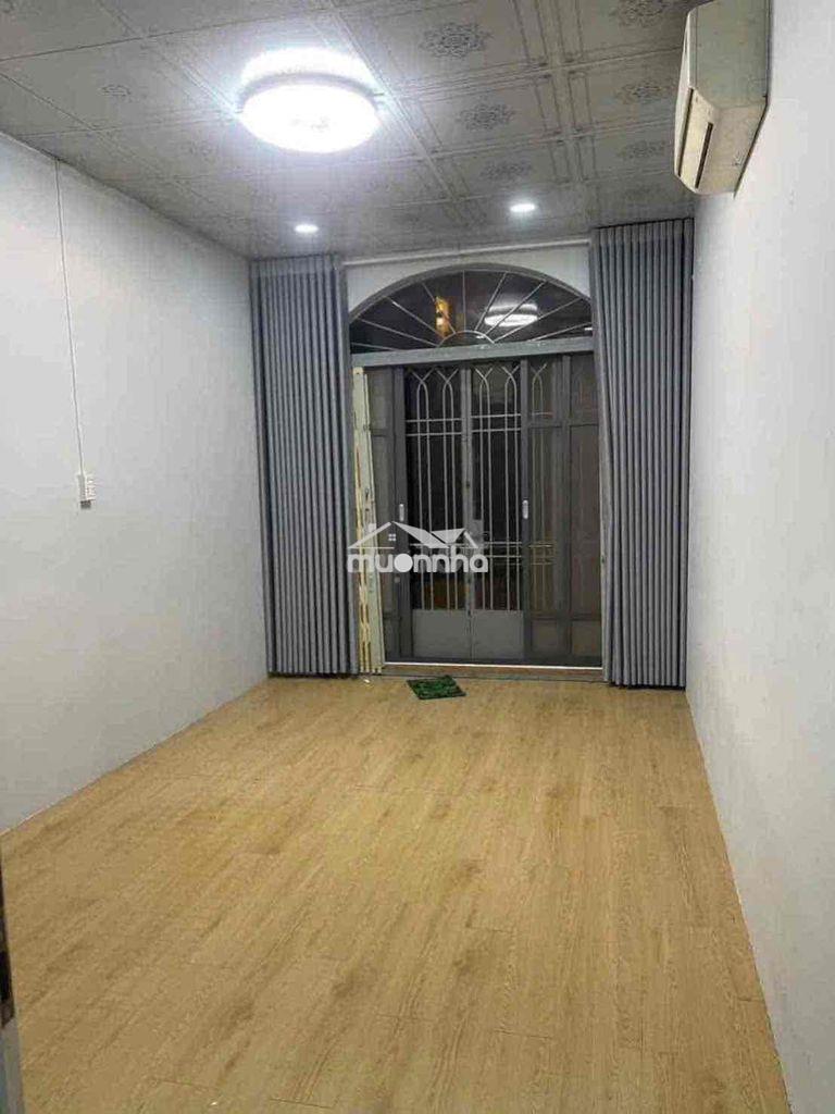 Nhà 2 tầng 42m2 hẻm xe hơi đường tám danh p4q8 - 2