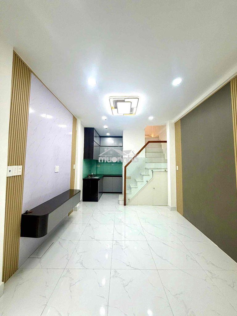 Nhà đẹp hxh lạc long qân q11 .. 24m, trệt 2 lầu đúc , 2pn