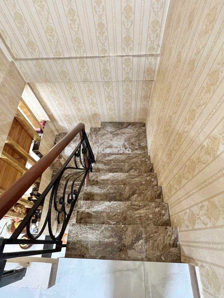 Hxh - hậu giang, q 6 -65m2, số vuông vức - đối diện công viên - 8.3 tỷ - 4