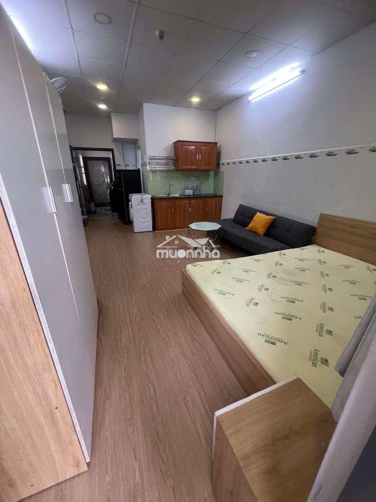 40m đến cv tao đàn + 1pn siêu rộng + ban công + free xe máy giặt riêng