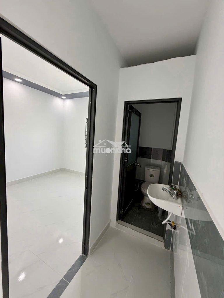 Bán nhà ngay thpt phước hòa, phú giáo, 1 trệt 1 lầu 3pn 3wc  - 4