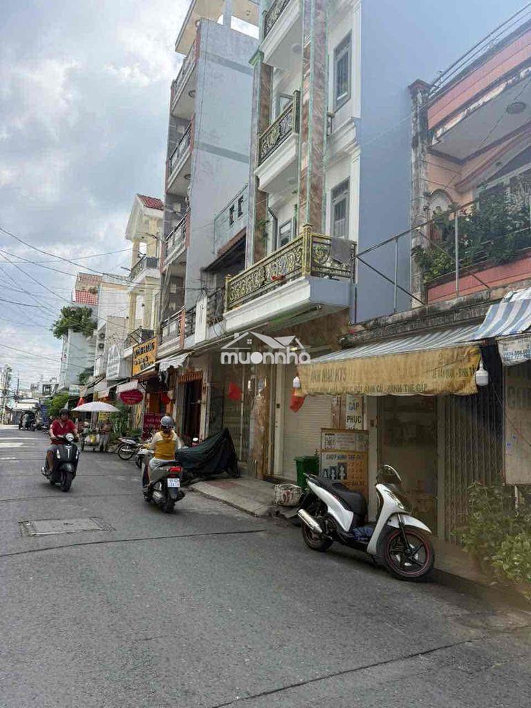 Nhà-chỉ 8 đồng,dân trí đẹp,sát toyota lê trọng tấn,trường đhc thương - 3