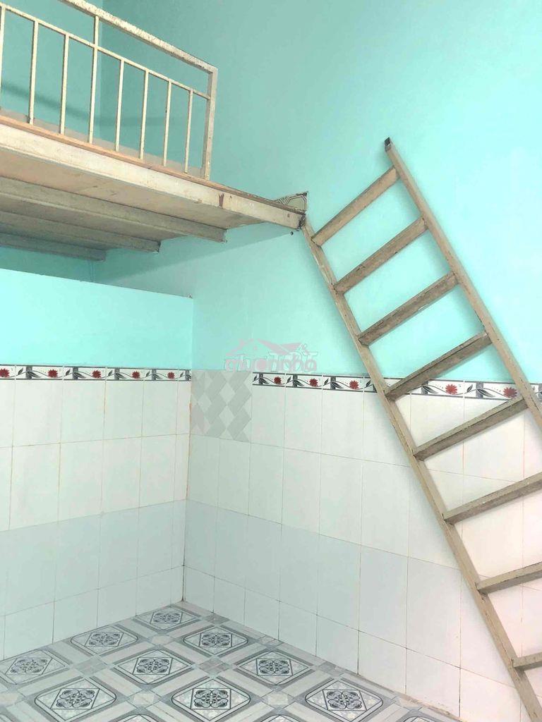 Phòng trọ có gác 12m2 đường hậu lân 2 - bà điểm - 2