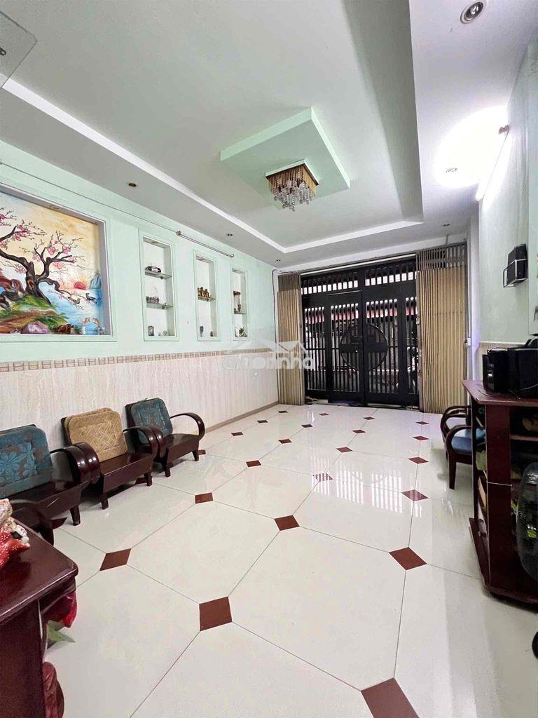 7 tỷ - 4 tầng kiên cố - [4m x 14m] hòa bình ngay đầm sen - 3