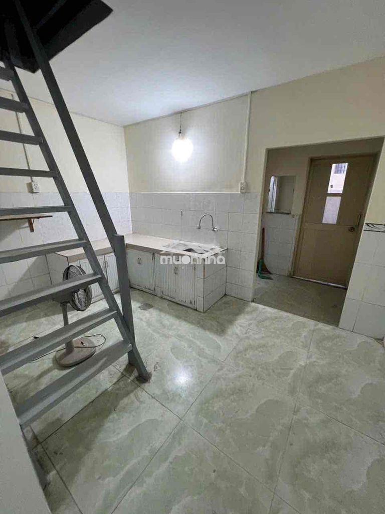 Nhà thuê hẻm 6m thông gò dầu . 4x17m trống suốt lững 1/2 nhà, 2pn. - 2