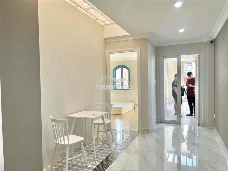 Penhouse 2 phòng ngủ 1 phòng khách full nội thất ngay công viên lànhoa