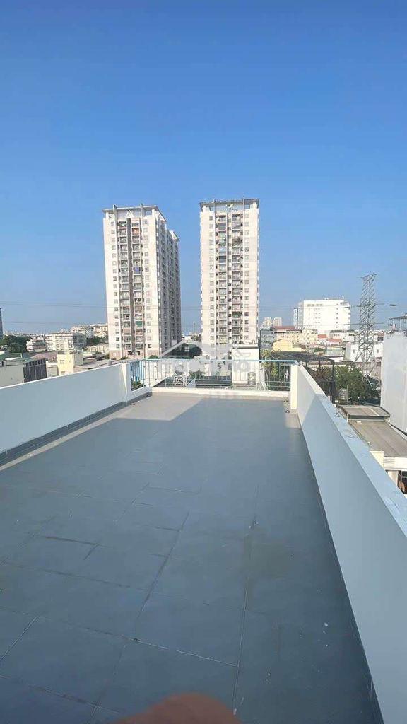 Nhà mới xây hxh q7 - lời 28tr - sang 4xx đồng