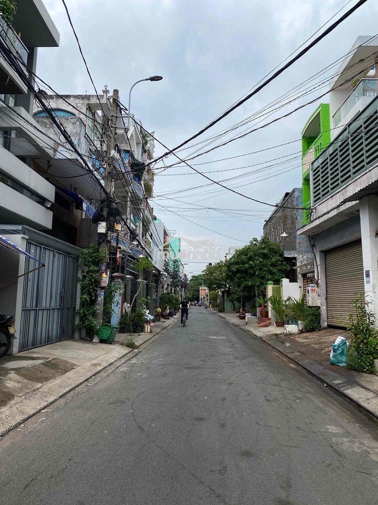 Cho thuê nhà 12tr tân hoà đông 4 x 19-2 tầng 3 pngủ(trệt) hẻm 6m thông - 3