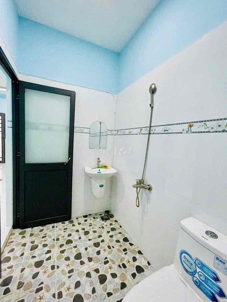 Phòng sẵn máy lạnh ngay chợ lạc quang, cầu tham lương - 3