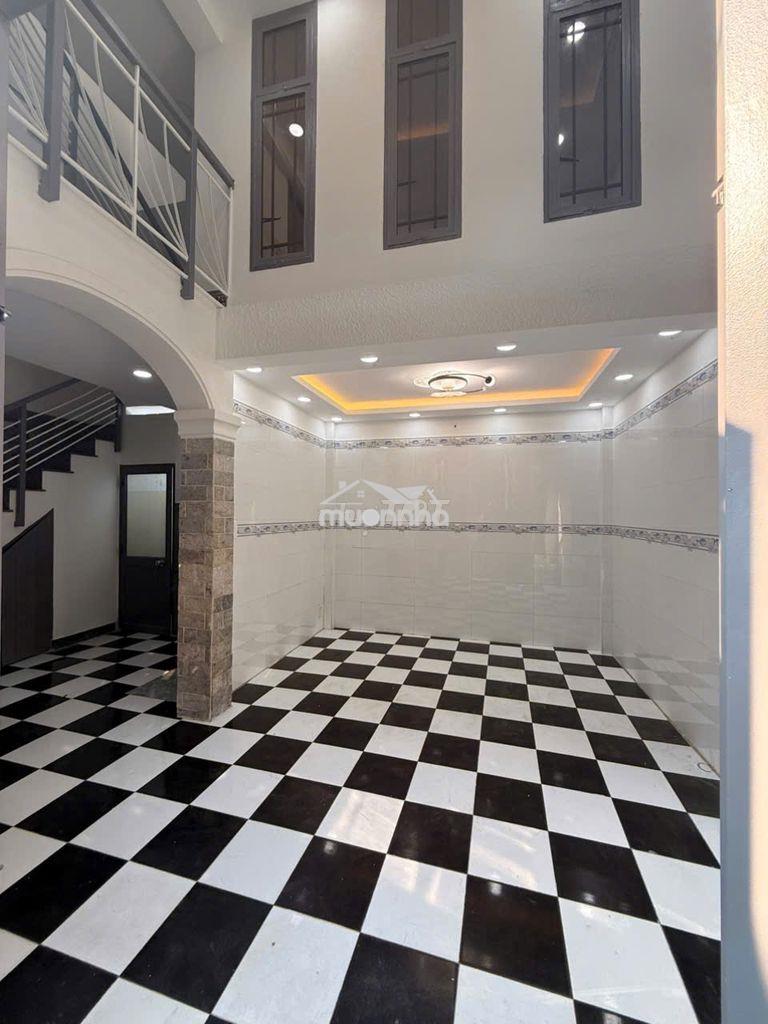Cho thuê nhà phường tân sơn nhì 5 x 6 m đúc 2,5 lầu : 2 pn , 2 wc - 2