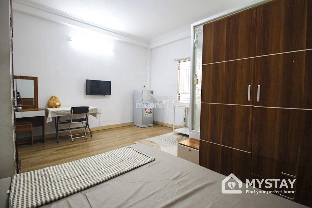 Khu trung sơn - lotte quận 7 - sàn gỗ phòng thoáng mát đủ nội thất  - 2