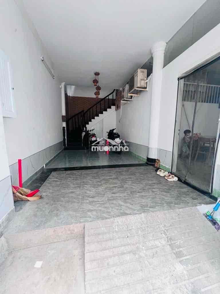 Khu vip đào duy anh - 1 căn ra oto - dt (7.8 x 9m) - 5pn - 2