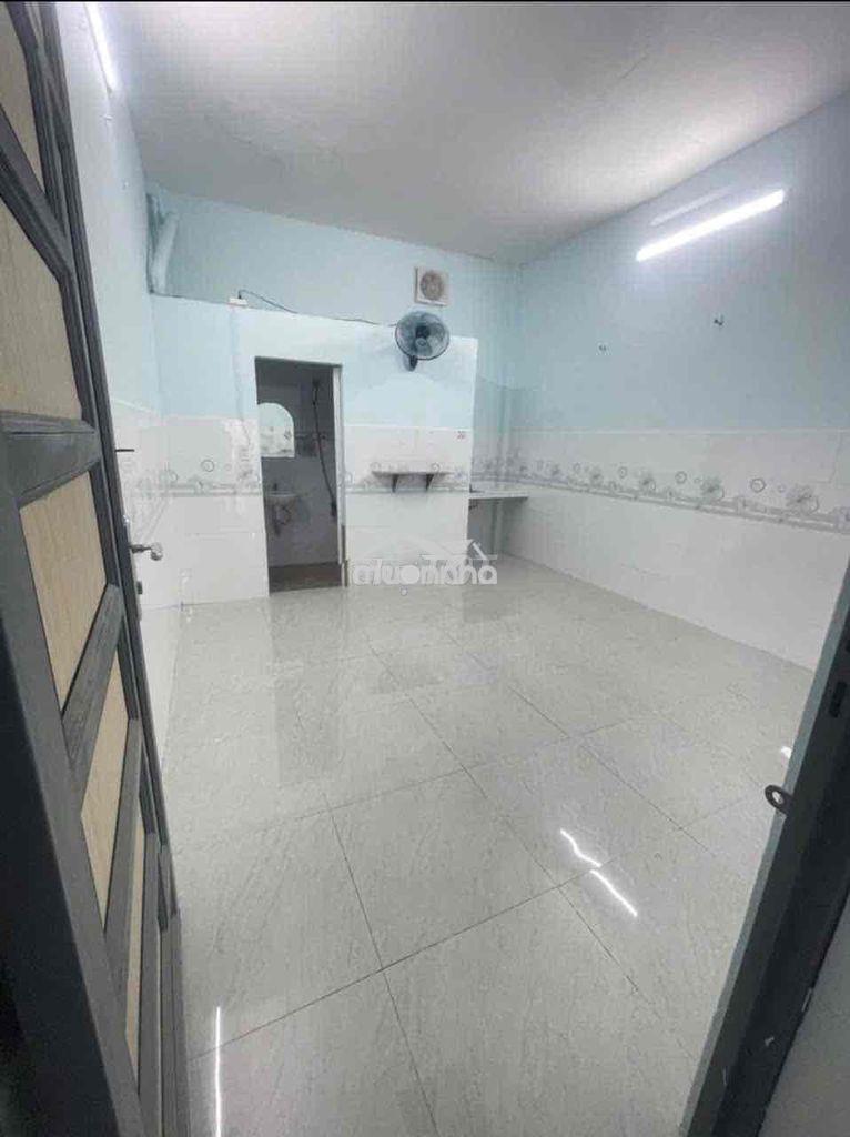 Cho thuê nhà nc 3 phòng ngủ. ung văn khiêm p25 bt - 4
