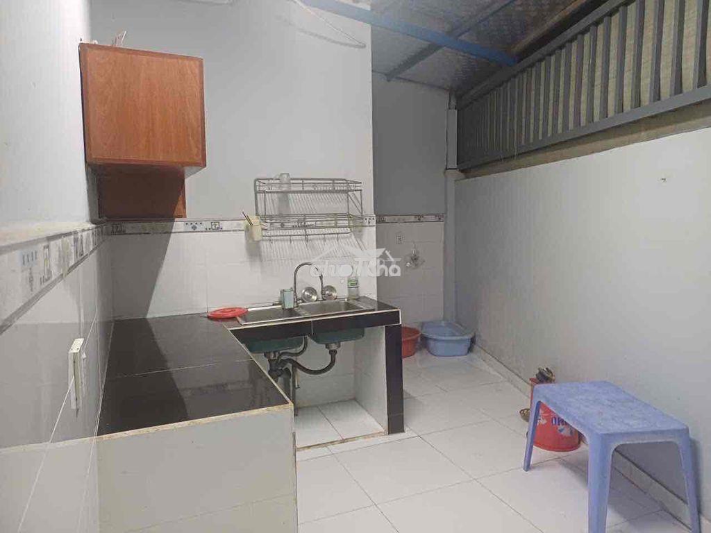 Nhà góc 2 mặt tiền nội thất đầy đủ gồm 4pn giá chỉ 8tr/ tháng - 4